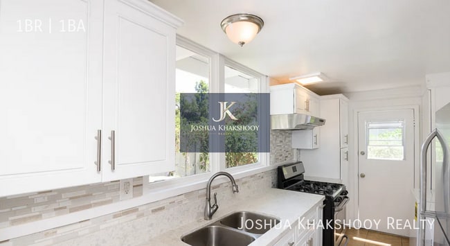 Photo - 11304 Isleta St