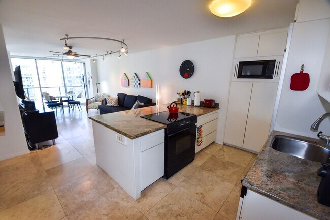 Photo - 1730 Avenida Del Mundo Unit Rental