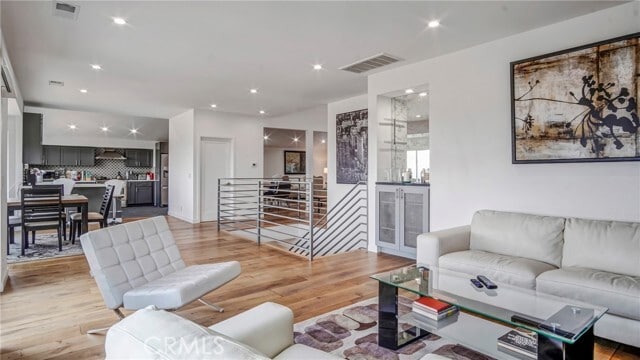 Photo - 4124 Barrett Rd