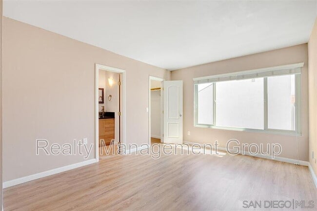 Photo - 4169 Mt Alifan Dr Unit F