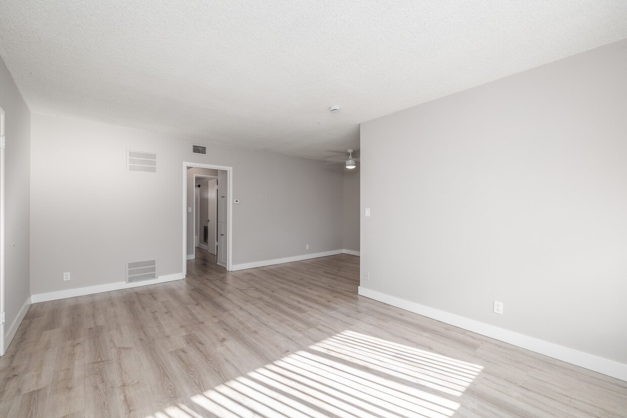 3D Tour - 7816 Paseo del Rey