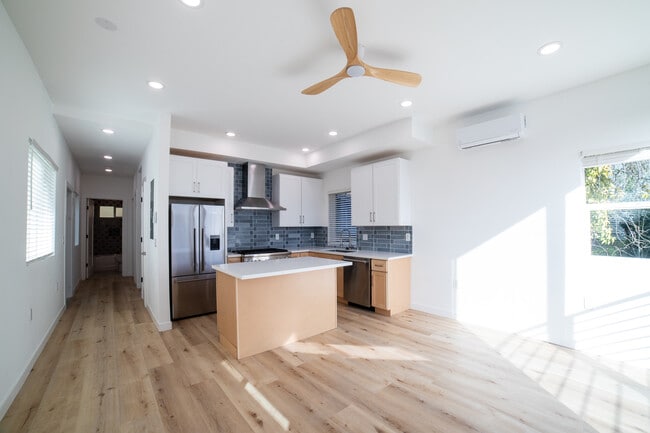 Photo - 4369 Rosewood Ave