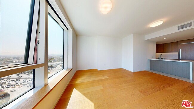 Photo - 889 Francisco St Unit 2002