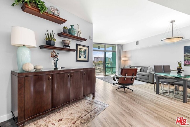 Photo - 13700 Marina Pointe Dr Unit 612