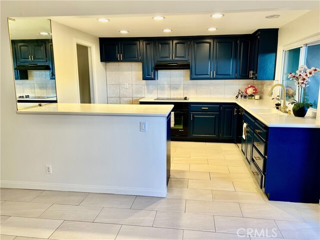 Photo - 4714 Larwin Ave Townhome