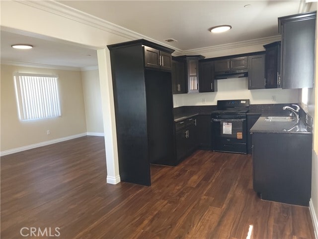 Photo - 1719 W 39th Pl