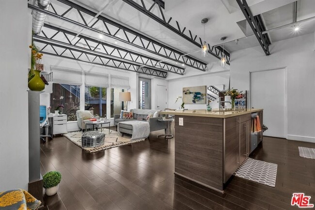 Photo - 1250 N Harper Ave Condo Unit 417