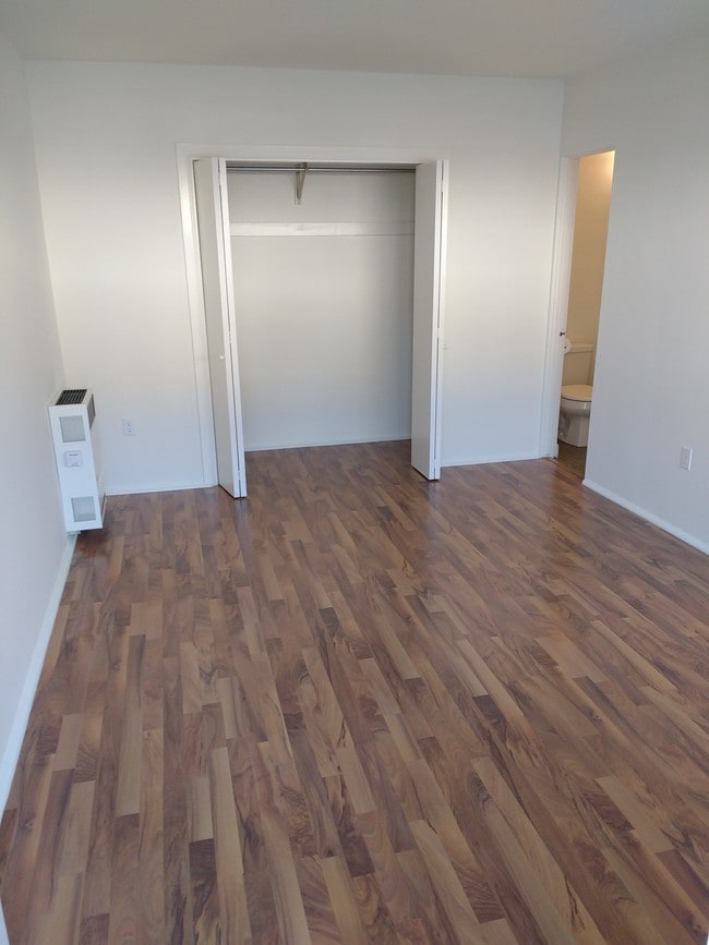 Building Photo - 1315 IDAHO AVE Unit 3