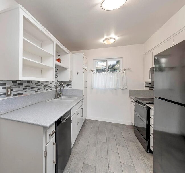 Photo - 1066 Miramonte Dr