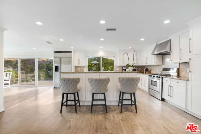 Photo - 4426 San Blas Ave