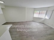 Photo - 416 W Milford St