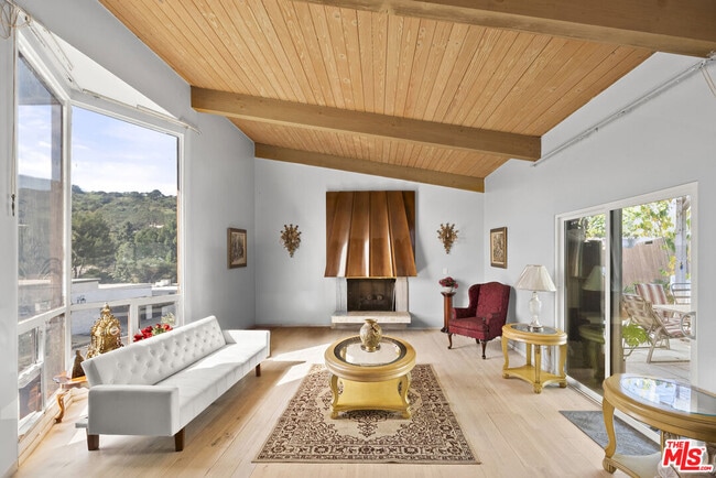 Photo - 11807 Bel Terrace