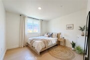 Photo - 734 E 52nd St