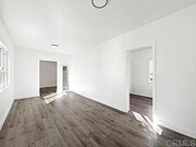 Photo - 2040 Earl St