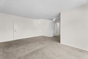 Photo - 934 6th St Apartments