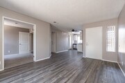 3BR, 2BA - 1,033SF - Living Room - Riverdale Apartments