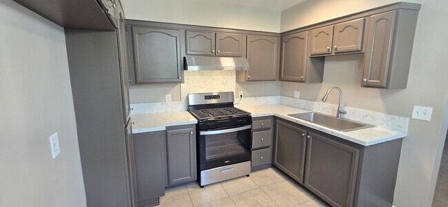 Photo - 405 S Kroeger St Unit 405 S Kroeger St, D