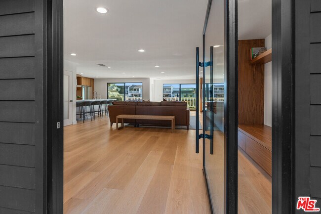 Photo - 4405 Costa De Oro