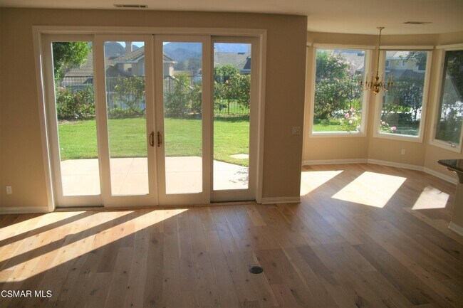 Photo - 506 Ravensbury St