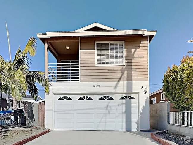 Building Photo - 13504 Bixler Ave Rental