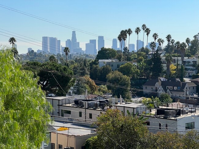 Photo - 1653 Micheltorena St Townhome