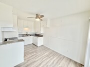 Photo - 111 N Lincoln Ave Apartments Unit K
