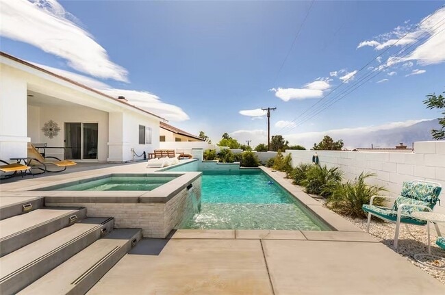 Photo - 12753 Mountain View Rd House