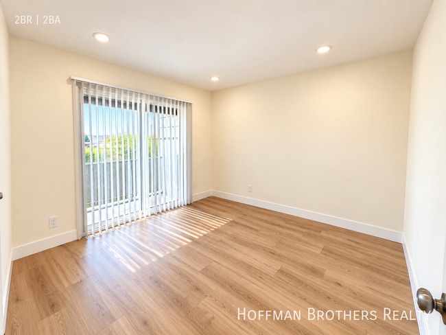 Photo - 8140 Langdon Ave Unit 34