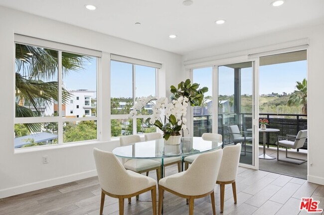 Photo - 12510 W Fielding Circle Unit 6