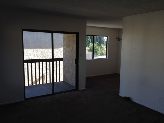 Front Room toward dining room - 2720 E South St Unit 4