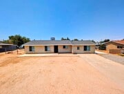 Photo - 4 bed with Dual master bedrooms and Solar ...