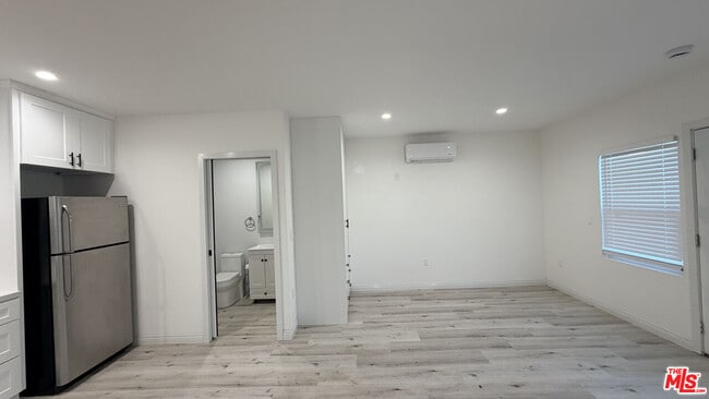 Photo - 7345 Tyrone Ave