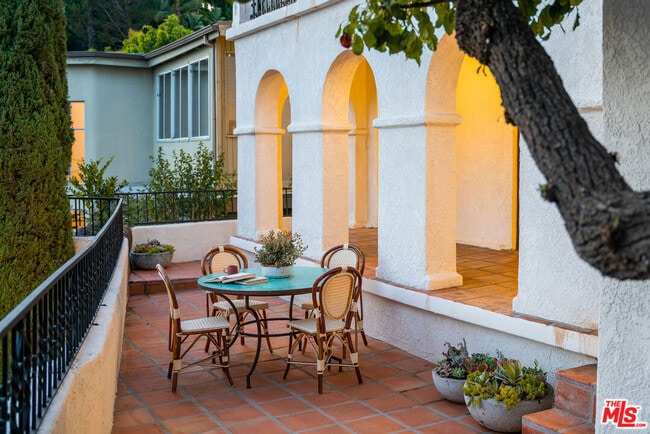 Photo - 6239 Holly Mont Dr