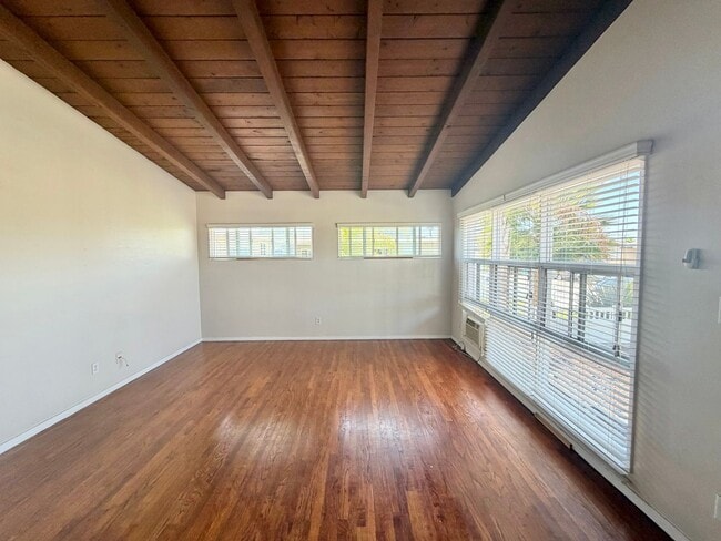 Photo - 8571 Onalaska Ave
