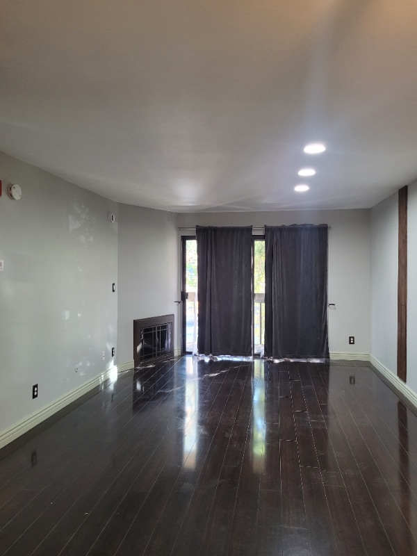 Photo - 22100 Burbank Blvd Unit 348E