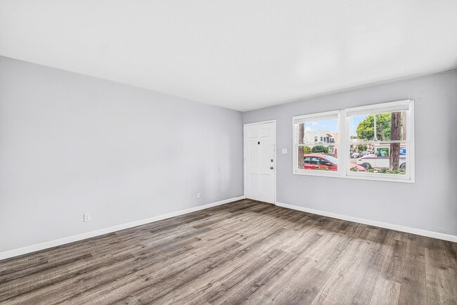 Photo - 445 W 15th St Unit 04