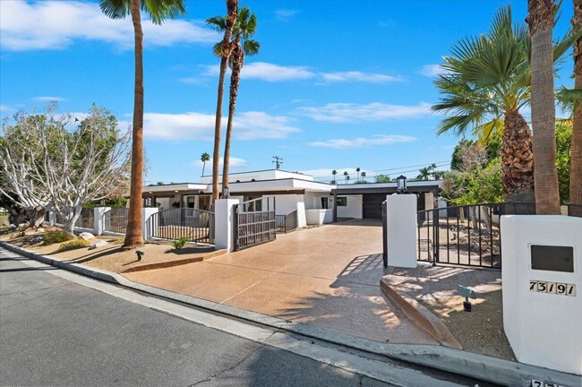 Photo - 73191 Shadow Mountain Dr