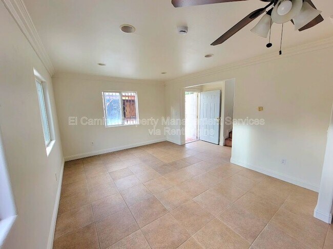 Photo - 1424 E 59th St