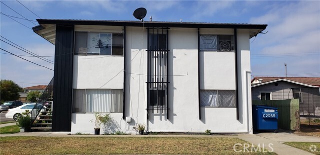 Building Photo - 901 Carob Way Rental
