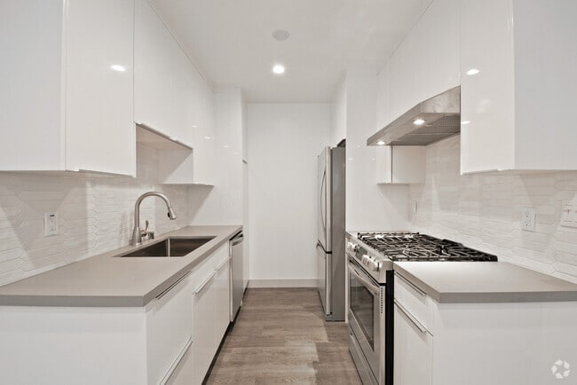 Building Photo - 1127 18th St Rental