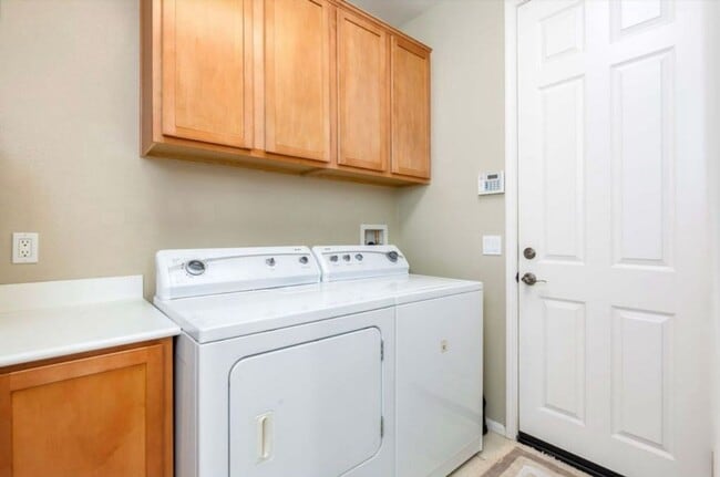 Photo - 6882 Contes St