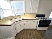 Photo - 662 W Glenoaks Blvd Unit 1/2