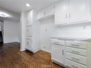 Photo - 21500 Califa St