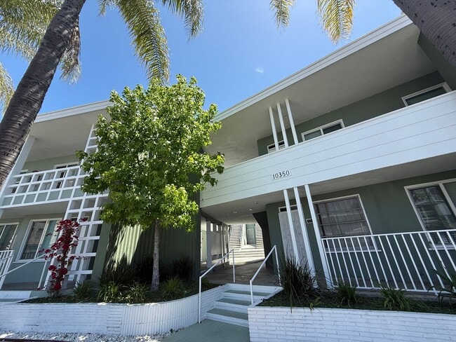 Photo - 10340-10360 Bellwood Ave