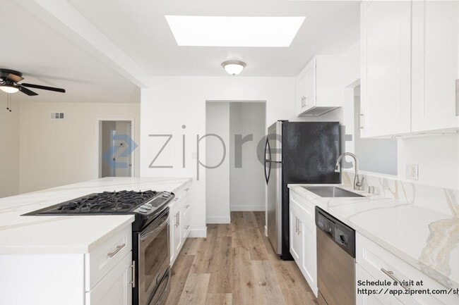 Photo - 4914 Zion Ave