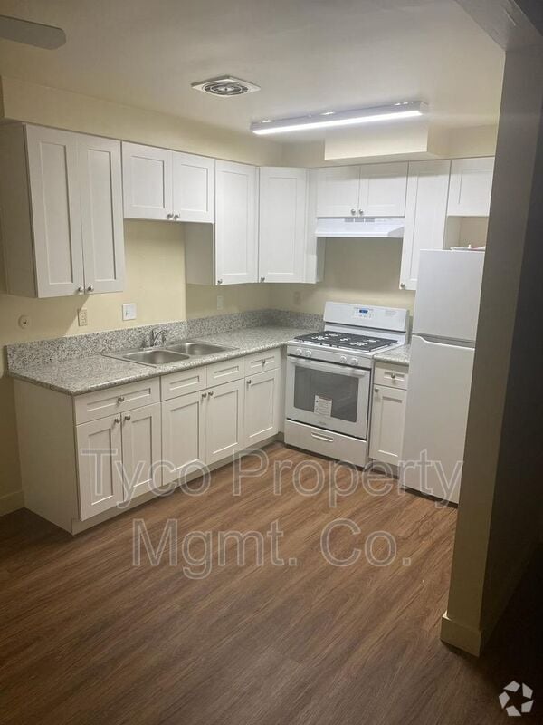 Building Photo - 152 Third Avenue Rental