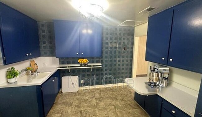 Photo - 2944 McAllister St