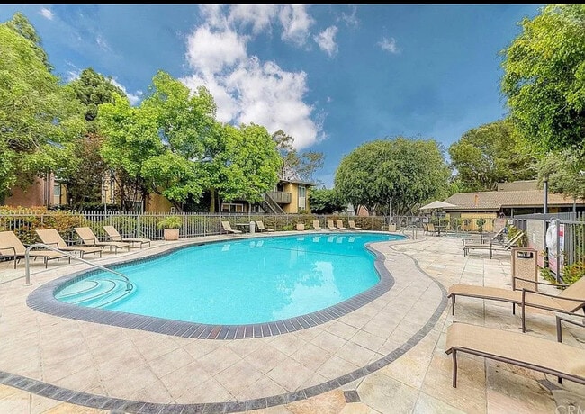 Photo - 23306 Marigold Ave Unit W104