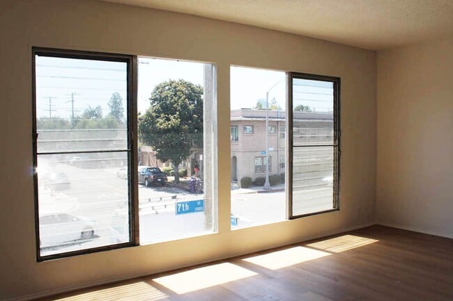 Photo - Available November 15th Unit 6