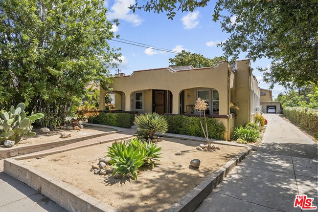 Photo - 84 N Grand Oaks Ave